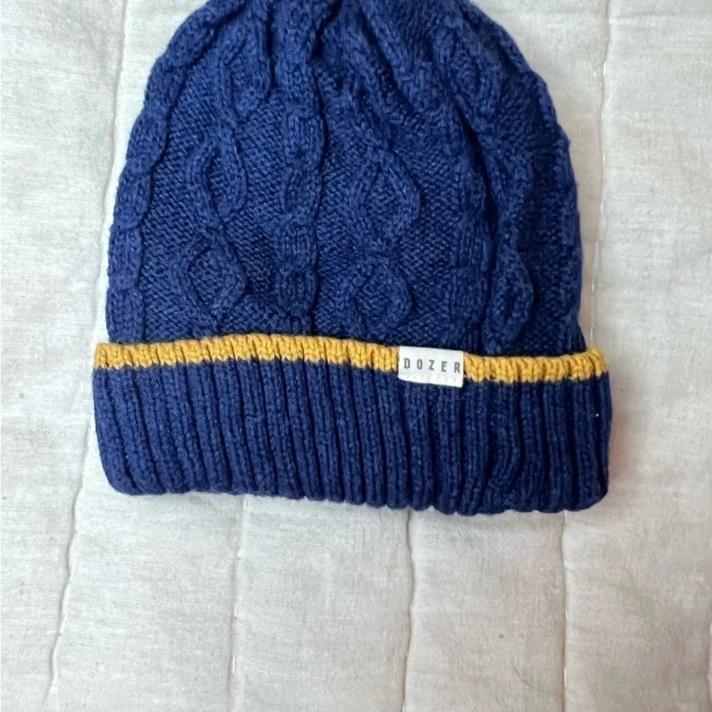 Dozer Manny Cable Knit Beanie in Navy Size 0-12 Months